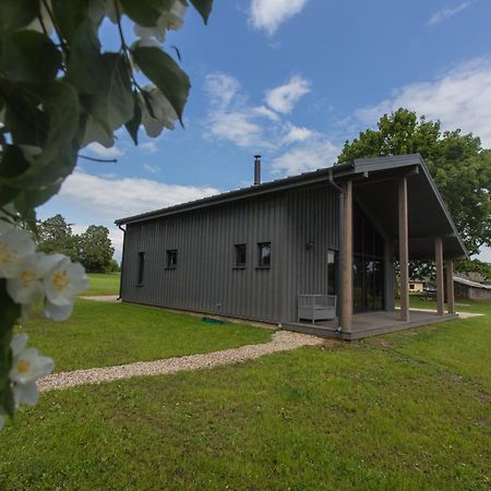 Holiday Home Uzbazes Valmiera Exterior photo